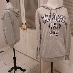 4/$60 Light Gray "California" Hoodie - Size XS